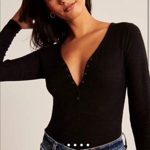 A&F long sleeve Henley black NWT size M